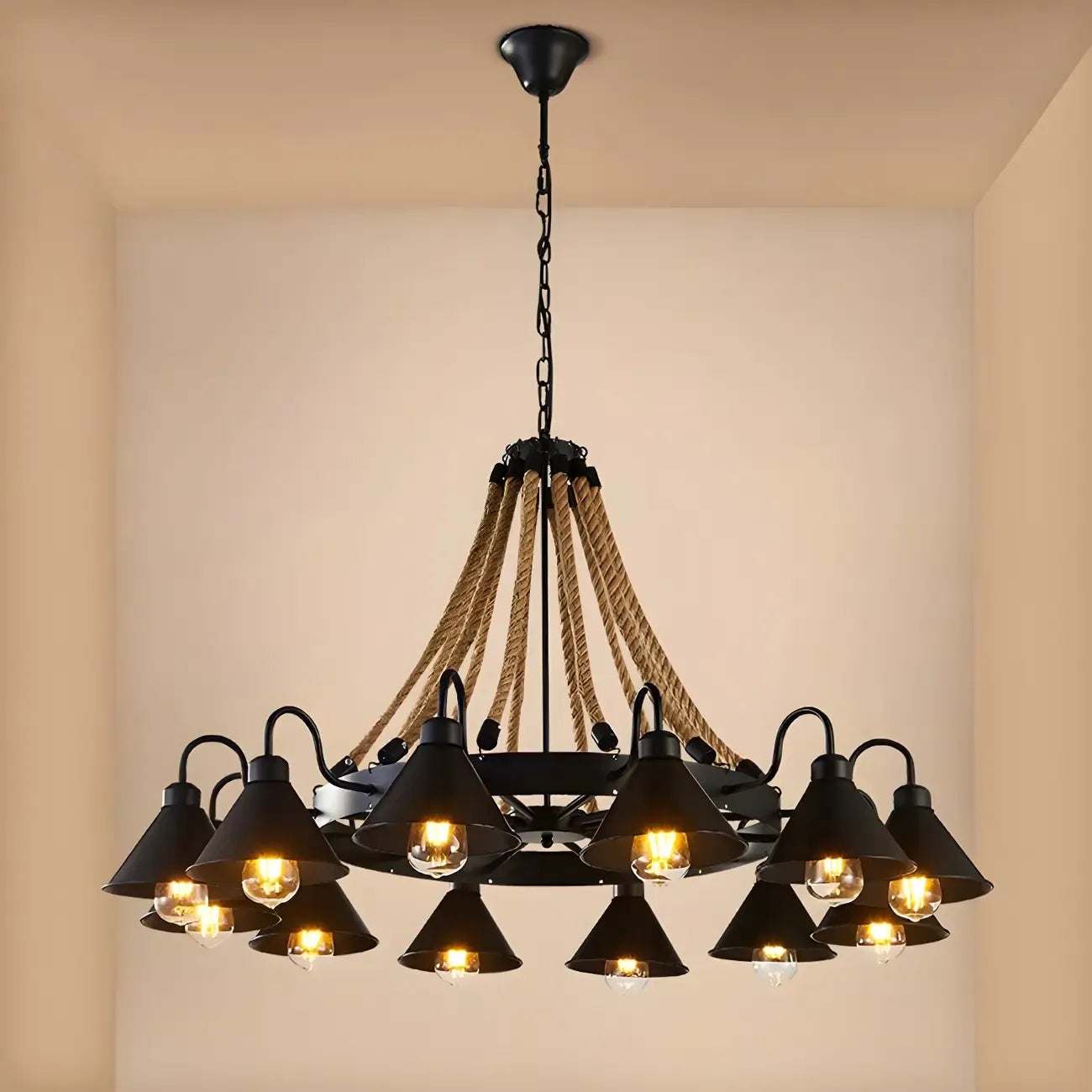 Lustre rustique vintage en métal noir et corde