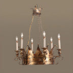Lustre royal en fer forgé à couronne dorée