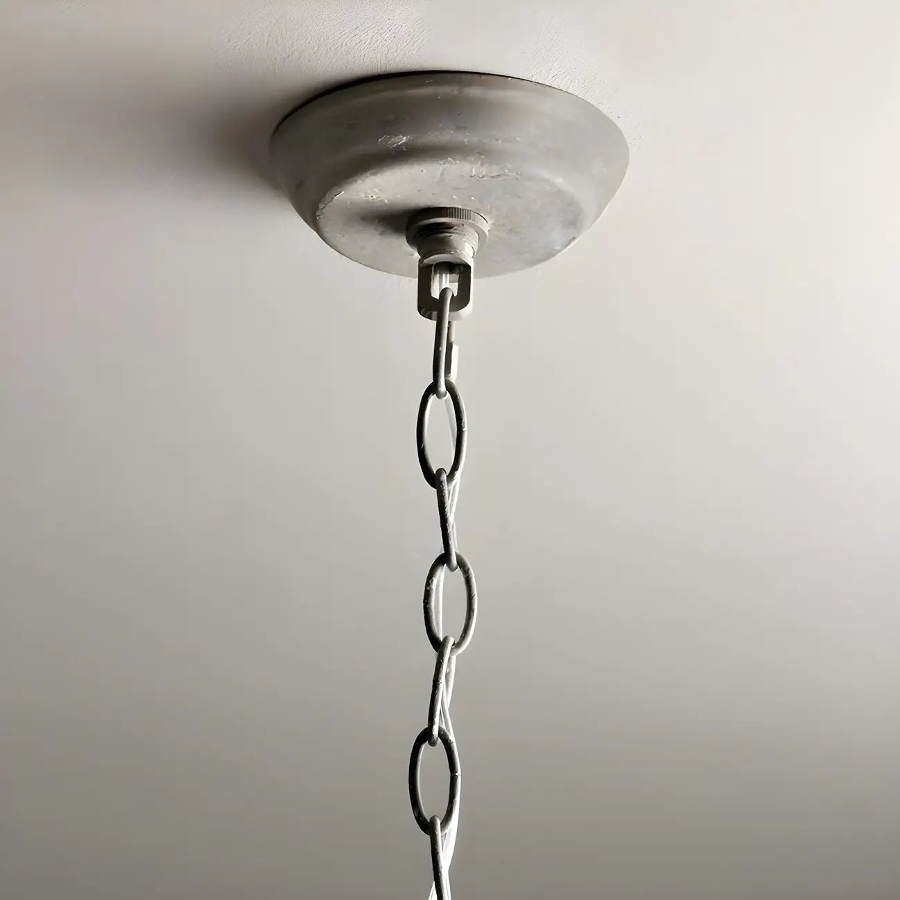 Lampadario a gabbia in ferro grigio anticato portacandele