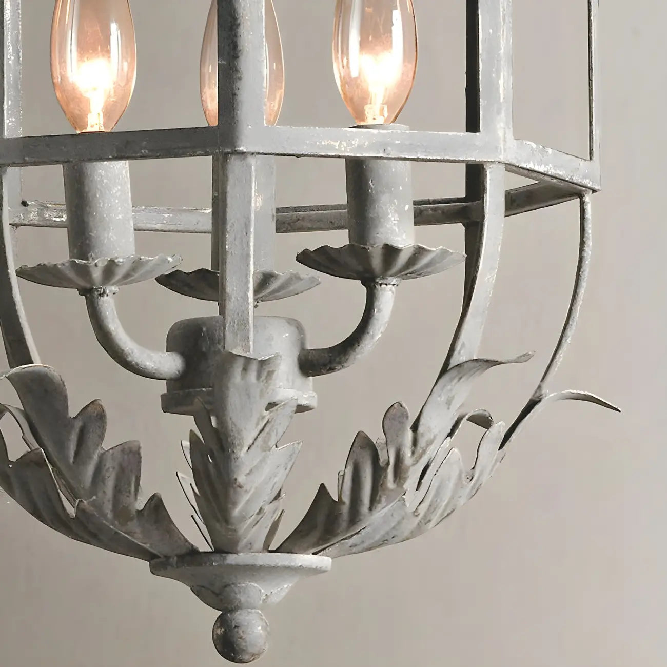 Lampadario a gabbia in ferro grigio anticato portacandele