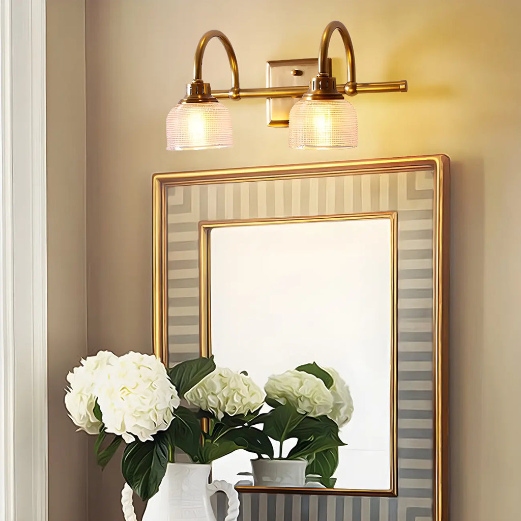 Appliques de salle de bain en laiton glamour avec abat-jour en verre prismatique