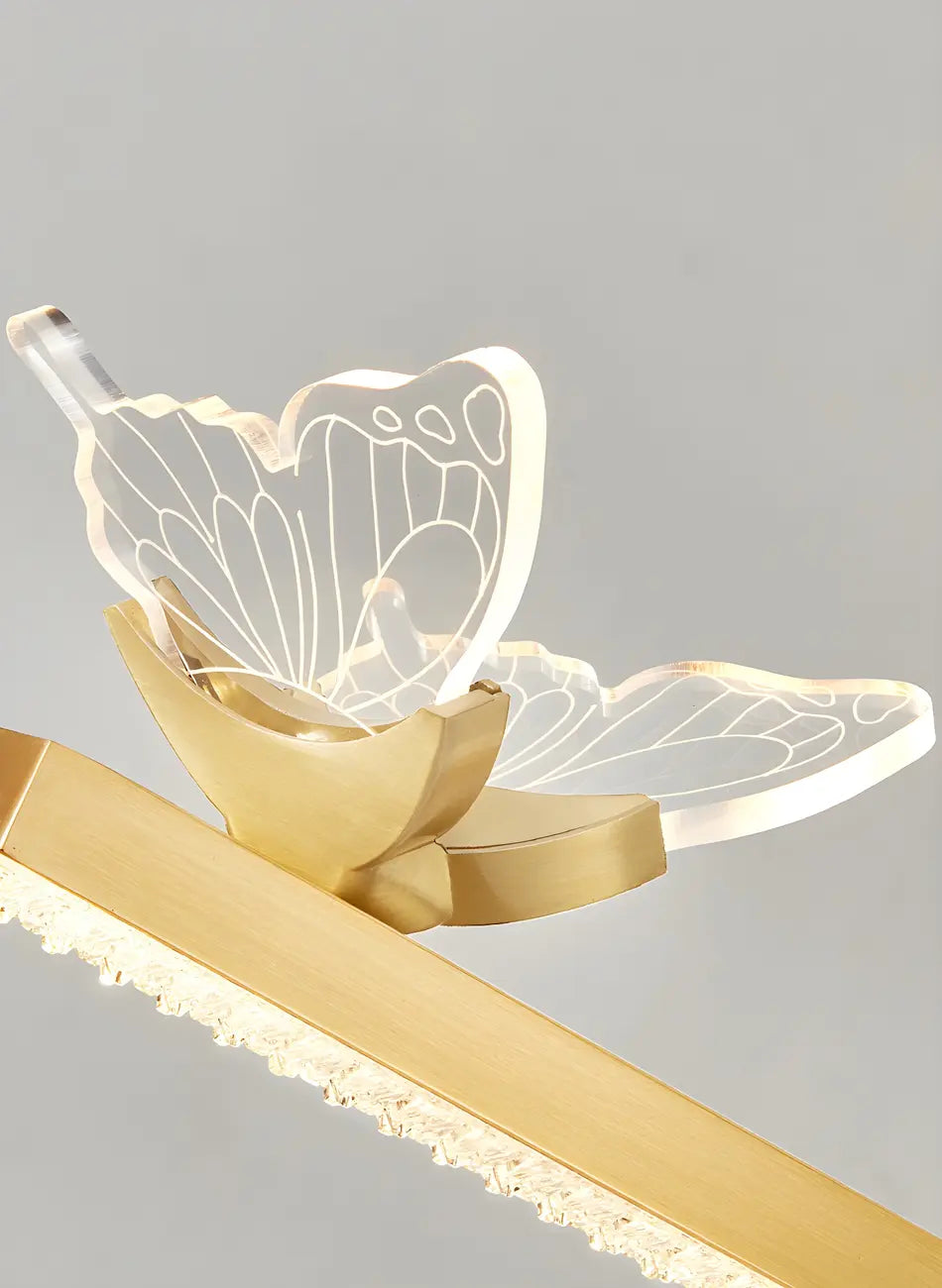 Applique murale LED linéaire élégante avec accent doré pour salle de bain