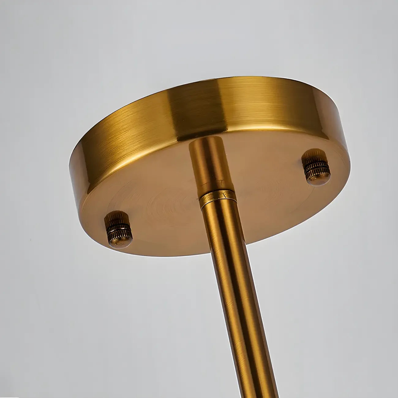 Lampadario verticale a 8 luci moderno in ottone con aste a discesa multidirezionali