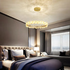 Lustre moderne doré à LED dimmable avec anneau en cristal et fleurs