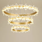 Lustre moderne doré à LED dimmable avec anneau en cristal et fleurs