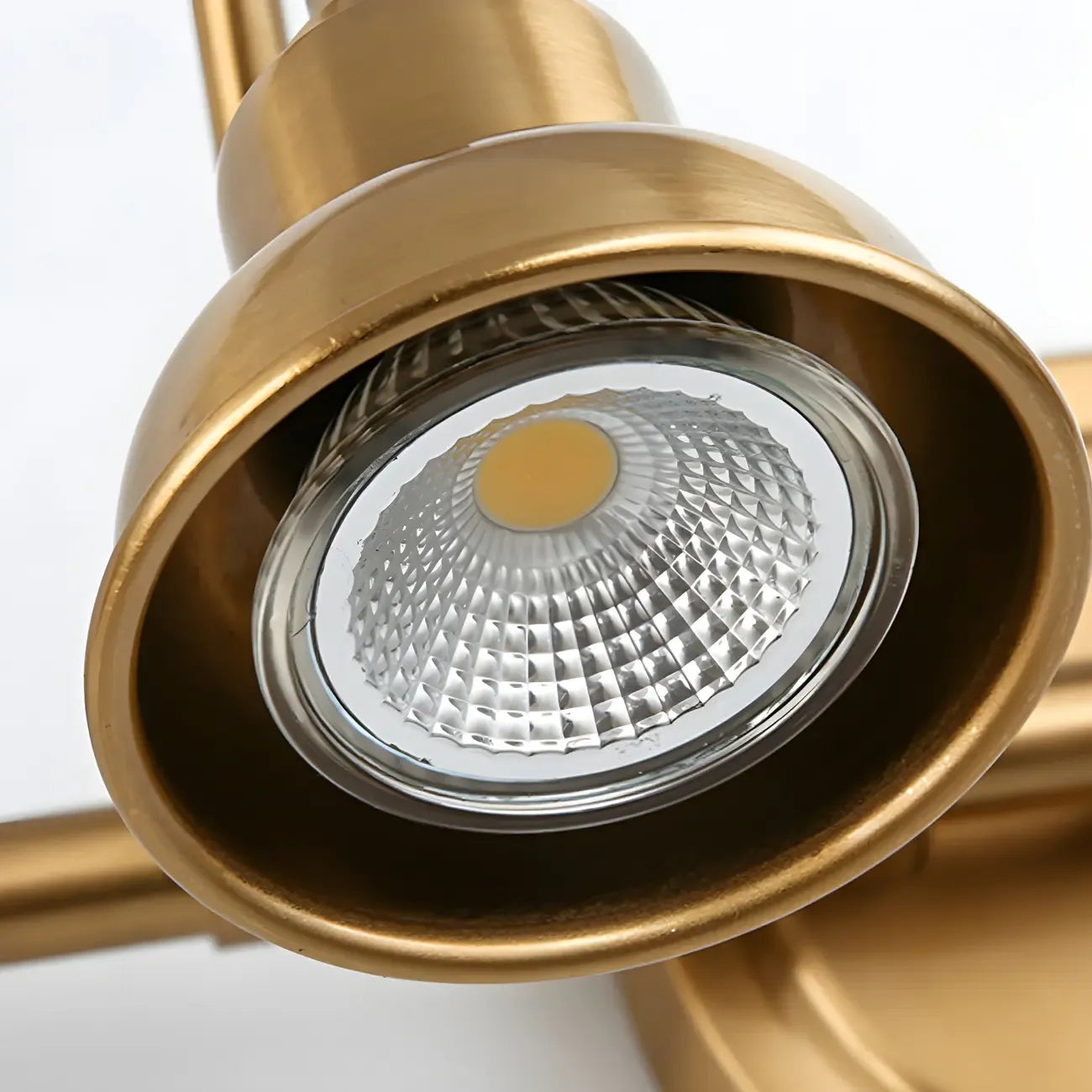 Applique murale minimaliste en laiton avec éclairage LED tamisé pour salle de bain
