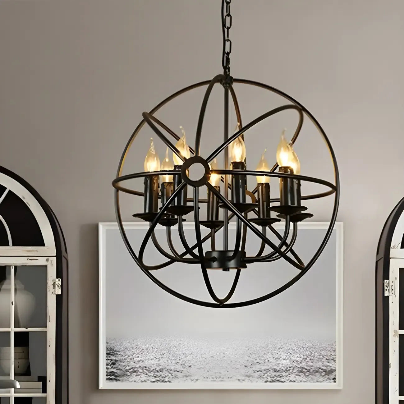 Lustre industriel en métal noir avec globe et cage, type candélabre