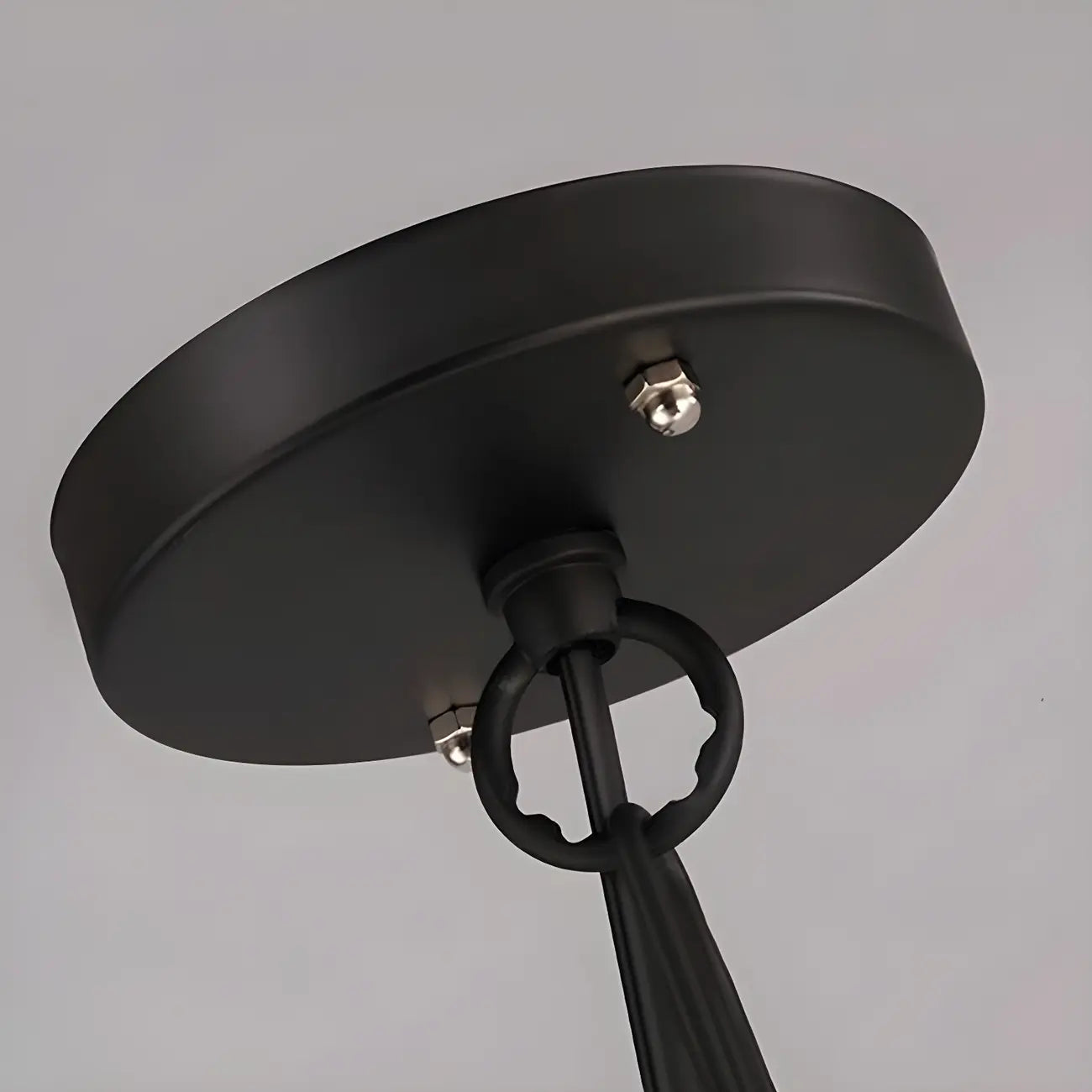 Lustre industriel en métal noir avec globe et cage, type candélabre