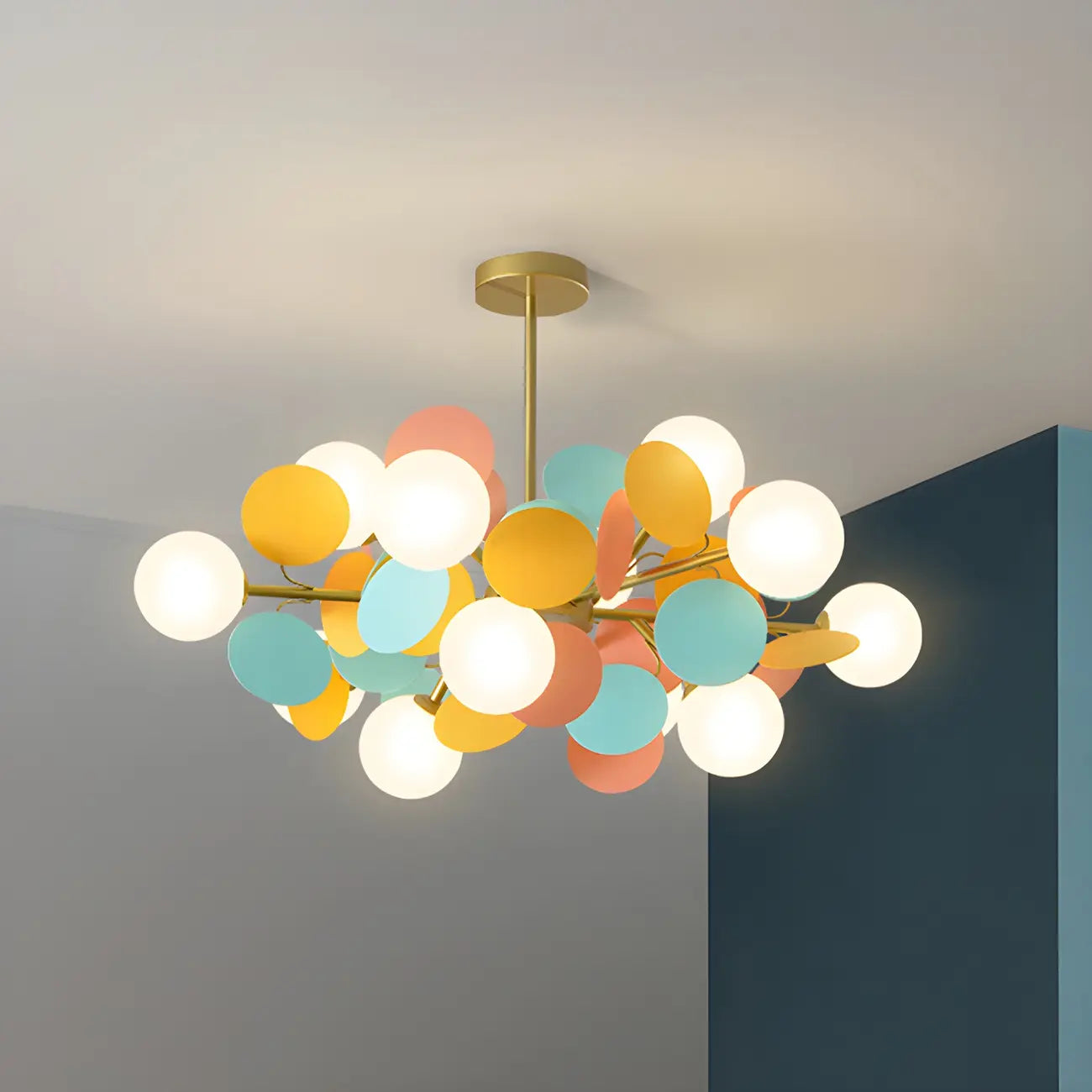 Lustre en verre et métal à sphère pastel en forme d'étoile