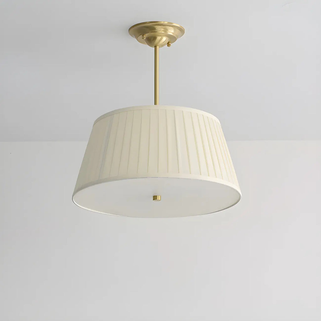 Lustre minimaliste en métal plissé avec abat-jour