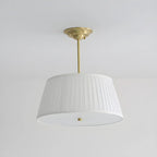 Lustre minimaliste en métal plissé avec abat-jour
