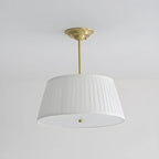 Lustre minimaliste en métal plissé avec abat-jour