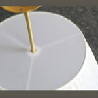 Lustre minimaliste en métal plissé avec abat-jour