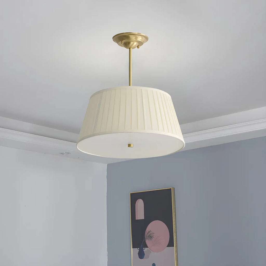 Lustre minimaliste en métal plissé avec abat-jour