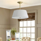 Lustre minimaliste en métal plissé avec abat-jour