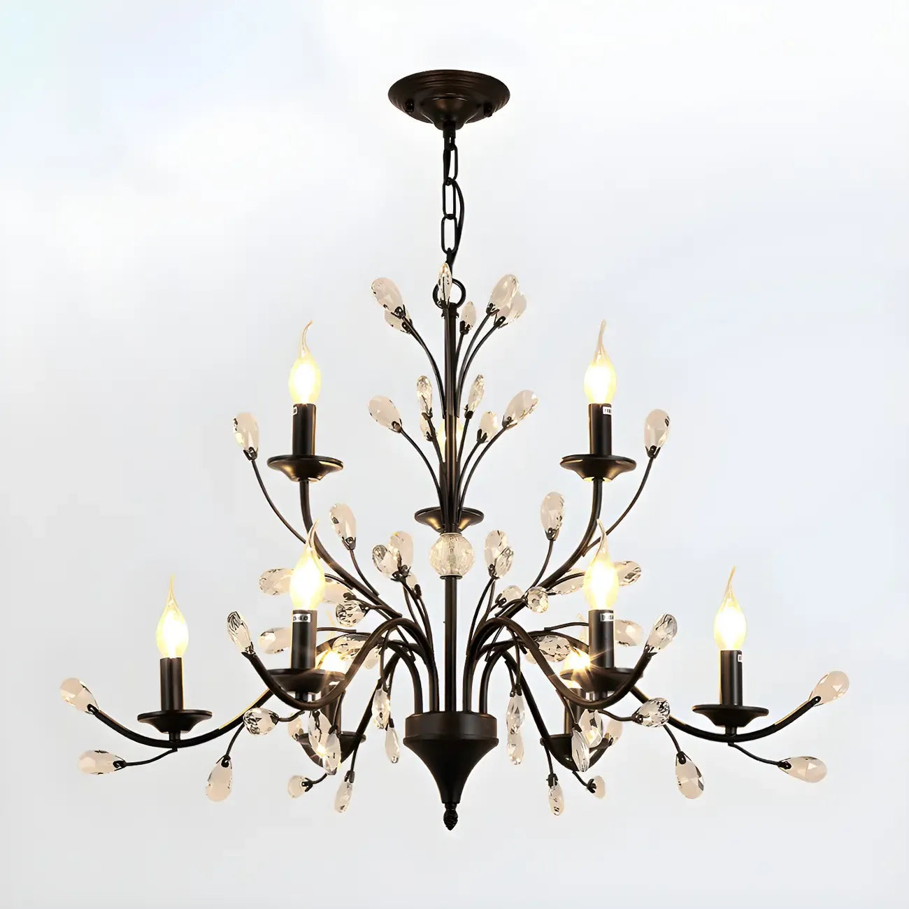 Lampadario a candelabro moderno ed elegante con rami neri e cristalli