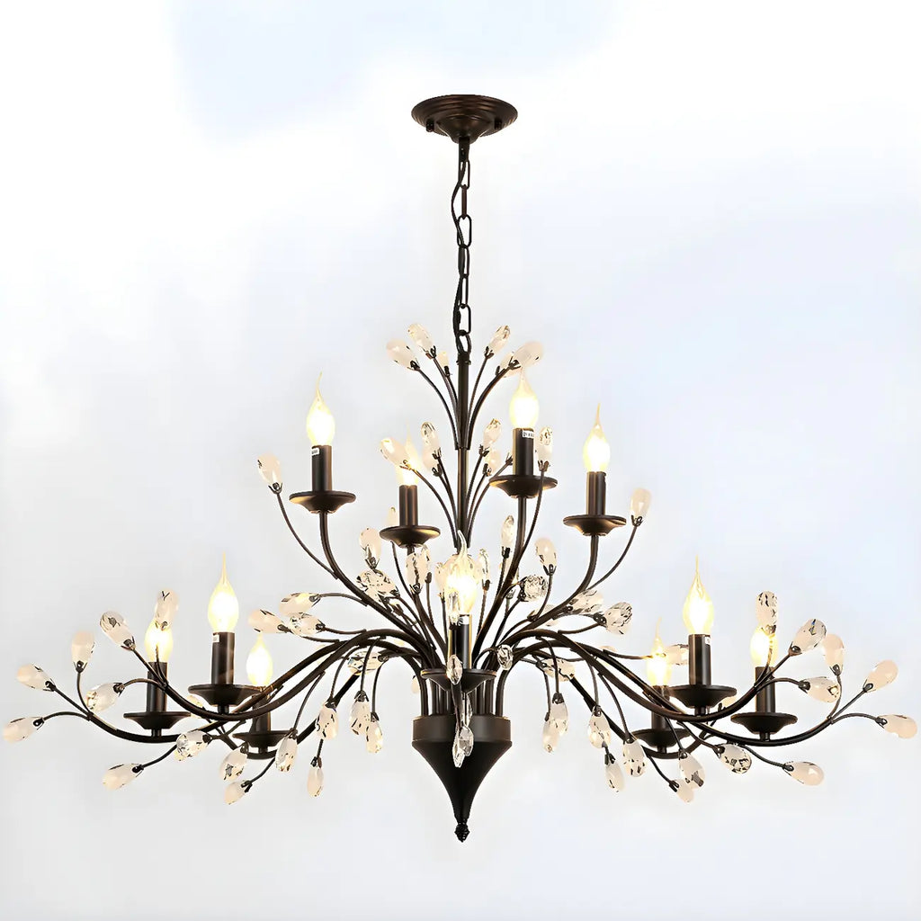 Lampadario a candelabro moderno ed elegante con rami neri e cristalli