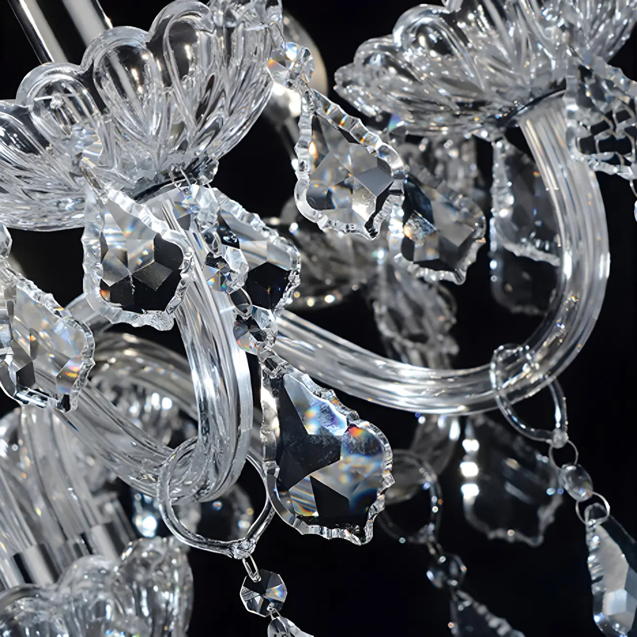 Lustre candélabre en cristal de style moderne du milieu du siècle