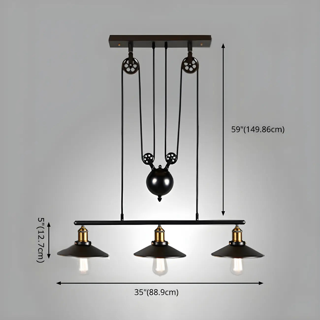 Suspension industrielle en métal noir avec poulie pour cuisine