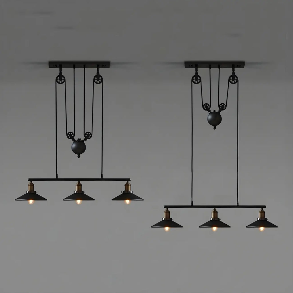 Suspension industrielle en métal noir avec poulie pour cuisine