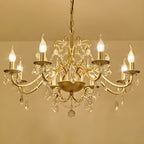 Lustre élégant en métal courbé et cristal doré