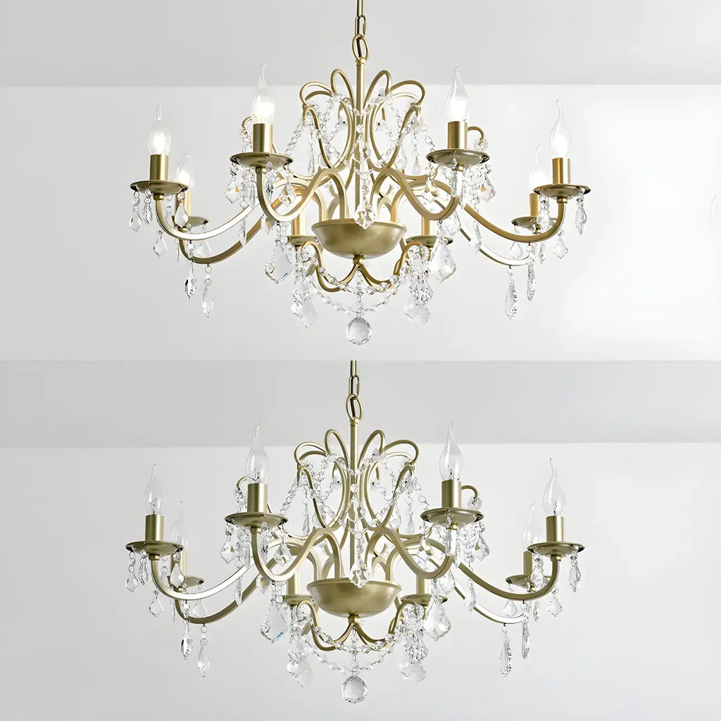 Lustre élégant en métal courbé et cristal doré