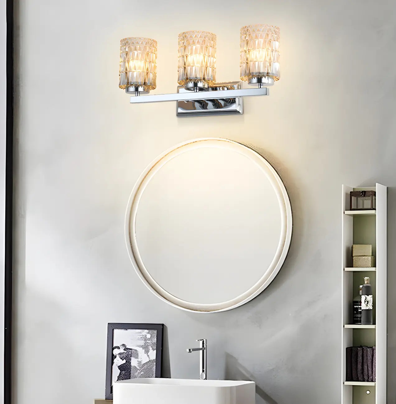 Applique murale LED chromée à 3 lumières avec verre prismatique pour salle de bain