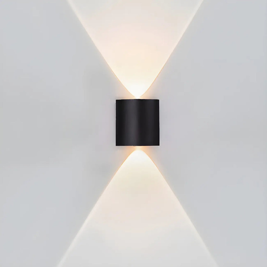 Applique murale extérieure moderne en métal noir à LED (éclairage vers le haut et vers le bas)
