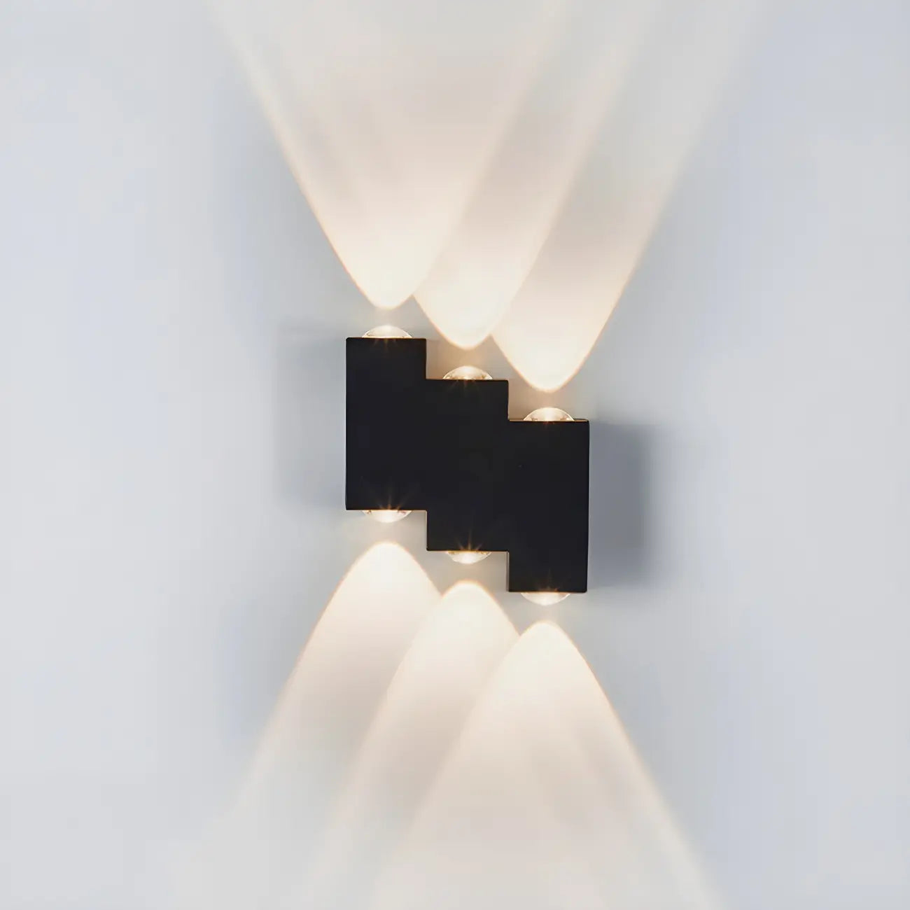 Applique murale extérieure moderne géométrique en métal noir à LED
