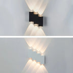 Applique murale extérieure moderne géométrique en métal noir à LED