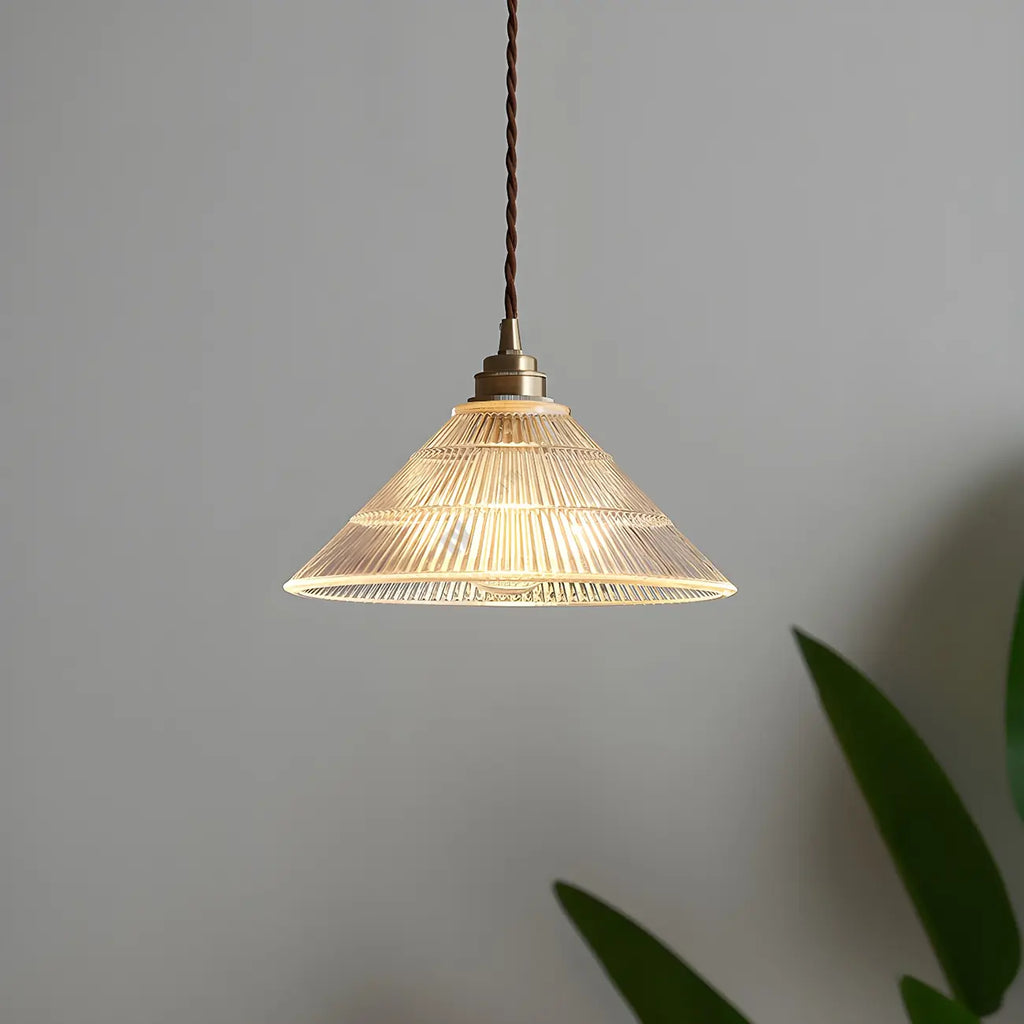 Suspension conique en verre transparent de style industriel