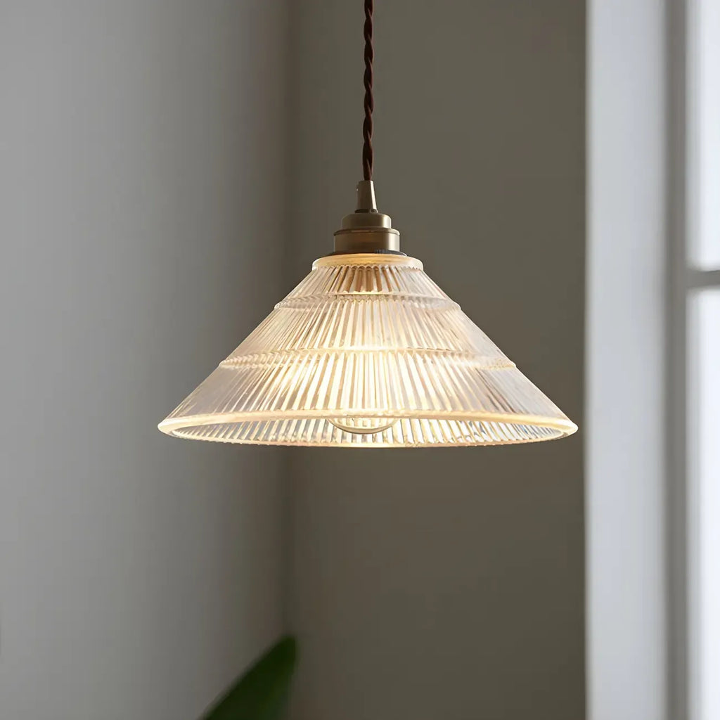 Suspension conique en verre transparent de style industriel
