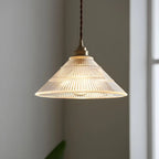 Suspension conique en verre transparent de style industriel