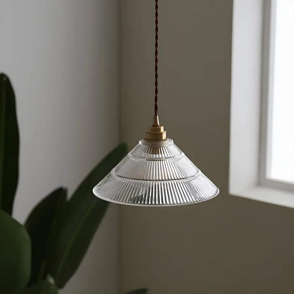 Suspension conique en verre transparent de style industriel