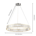 Salle à manger avec suspension moderne en cristal et anneau LED