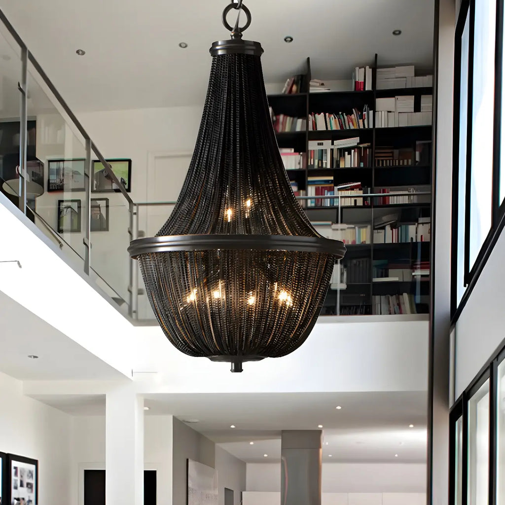 Lustre rustique en métal avec panier à perles noires et grand lustre