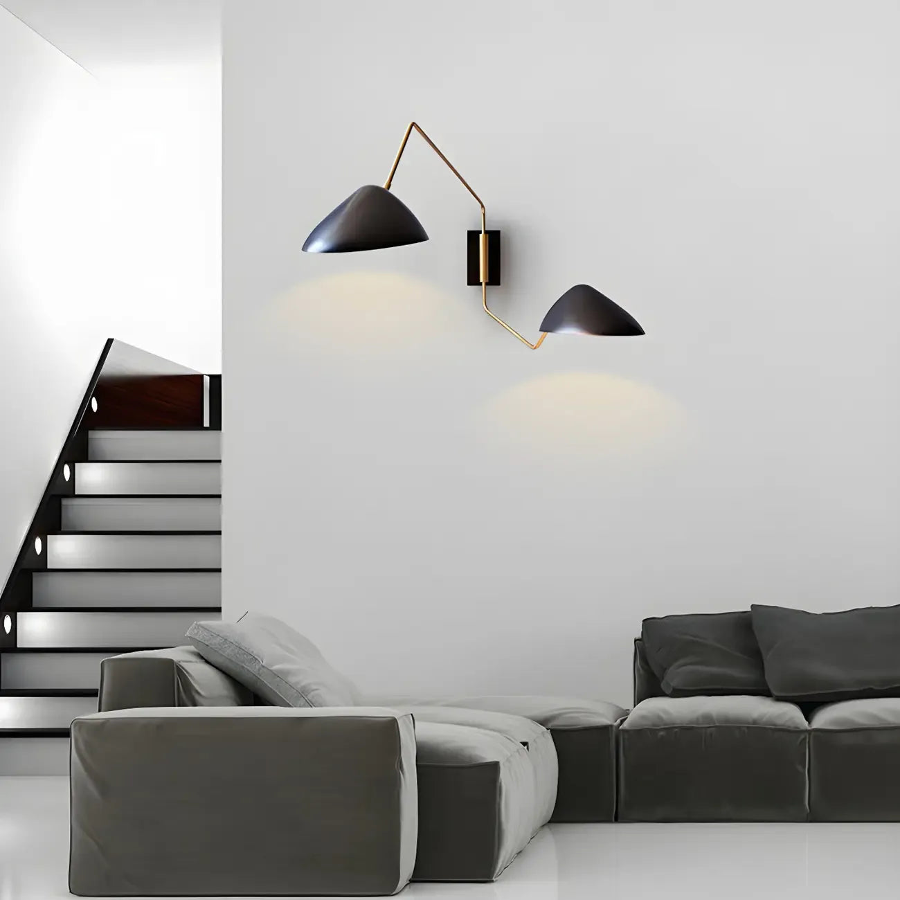Applique murale moderne à bras articulé noir et laiton à 2 lumières