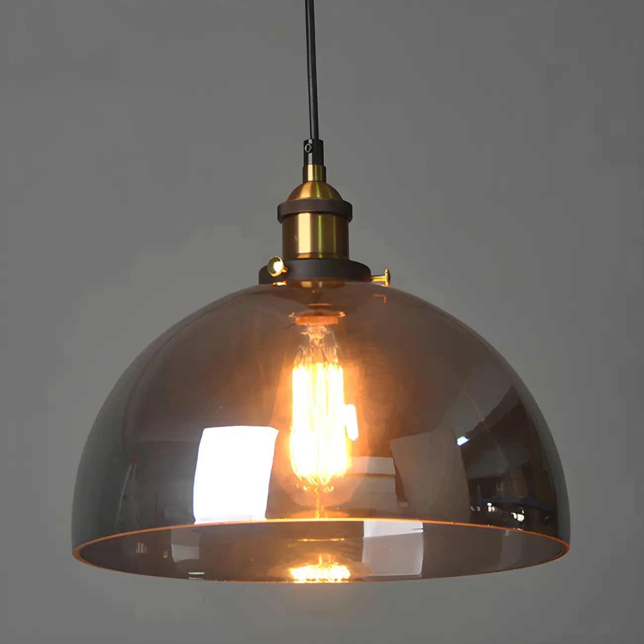 Suspension industrielle géométrique en verre transparent à une lumière pour cuisine