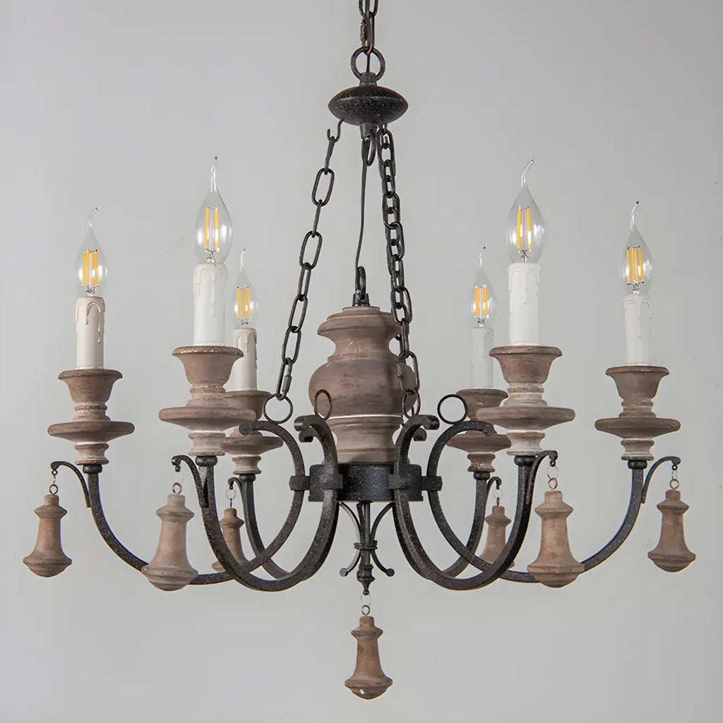 Lustre rustique de style campagnard en bois brun à 6 lumières, de type candélabre.
