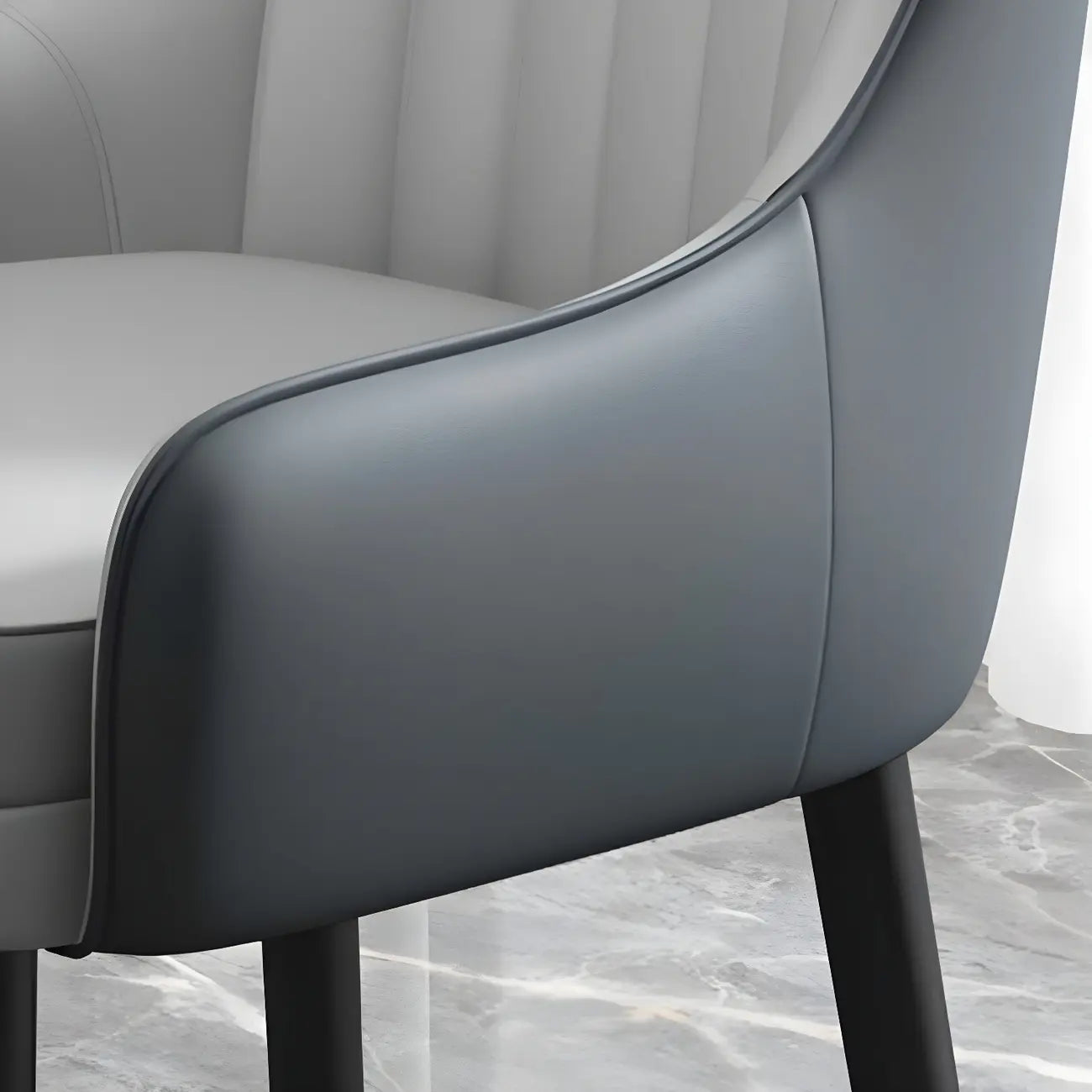 Chaise de salle à manger moderne en cuir avec accoudoirs