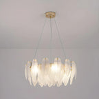 Lustre rond élégant en verre blanc et plumes