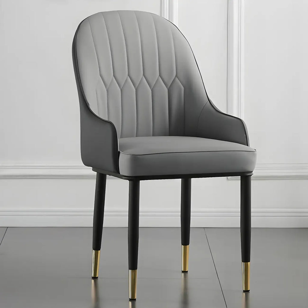 Chaise de salle à manger contemporaine en cuir avec accoudoirs et dossier incurvé