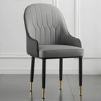 Chaise de salle à manger contemporaine en cuir avec accoudoirs et dossier incurvé