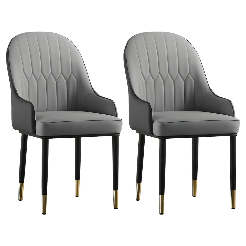 Chaise de salle à manger contemporaine en cuir avec accoudoirs et dossier incurvé