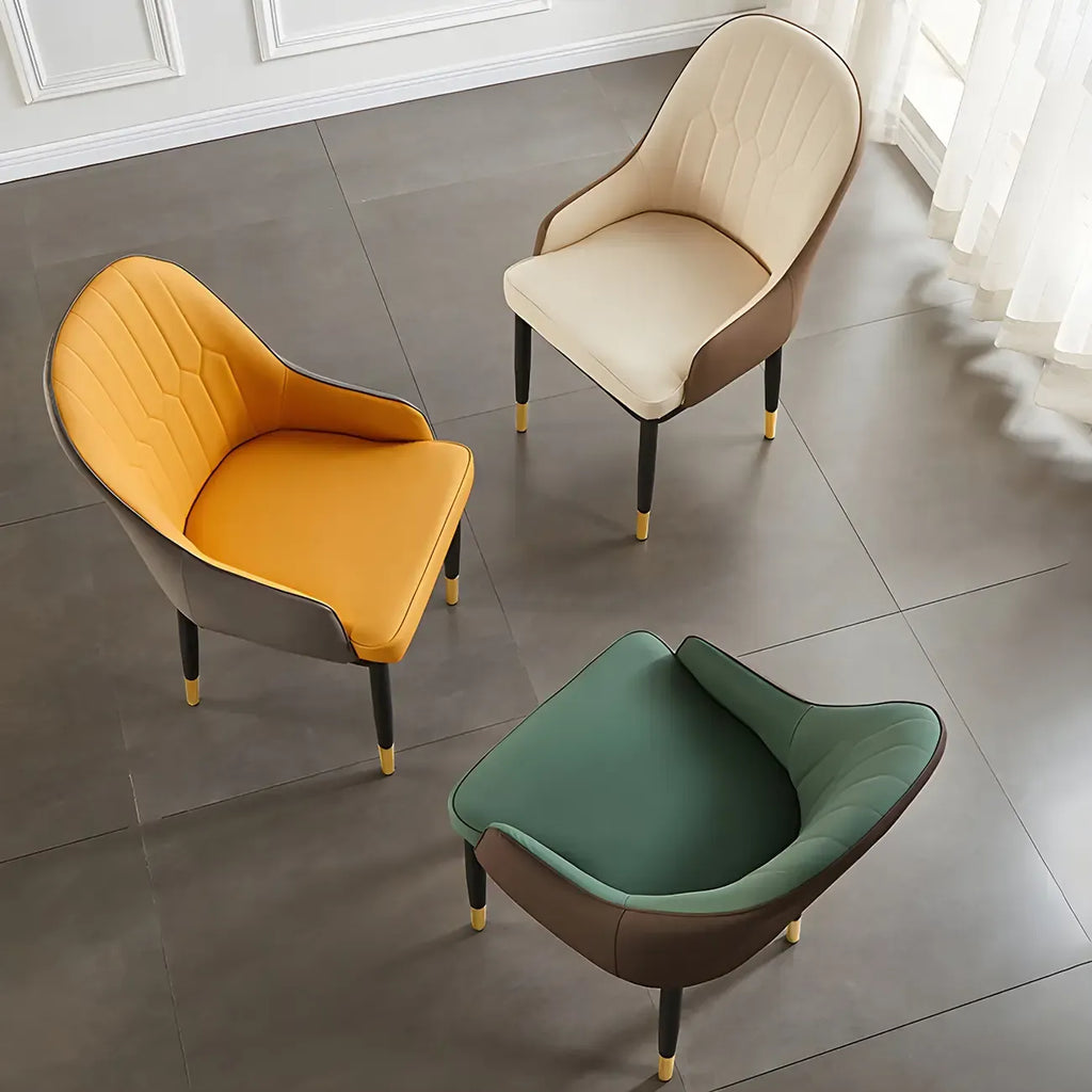 Chaise de salle à manger contemporaine en cuir avec accoudoirs et dossier incurvé