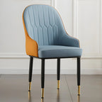 Chaise de salle à manger contemporaine en cuir avec accoudoirs et dossier incurvé