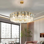 Lustre ovale moderne et élégant en cristal clair