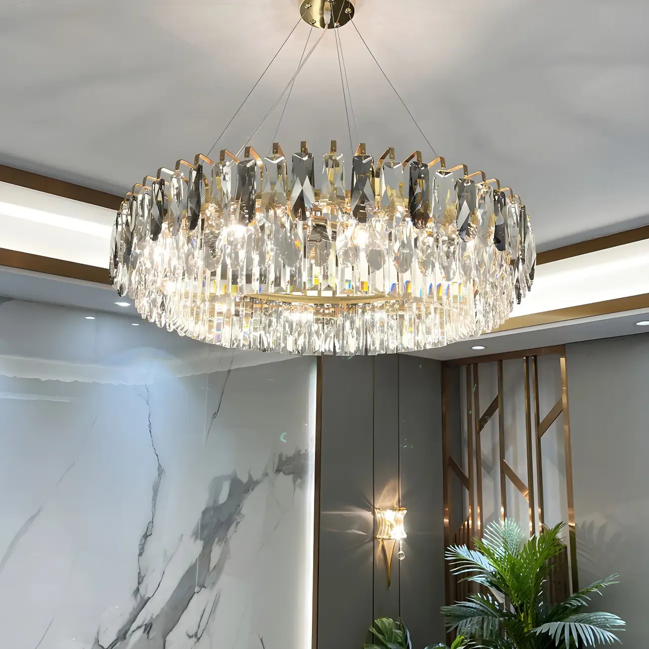 Lustre ovale moderne et élégant en cristal clair