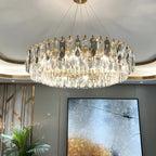 Lustre ovale moderne et élégant en cristal clair