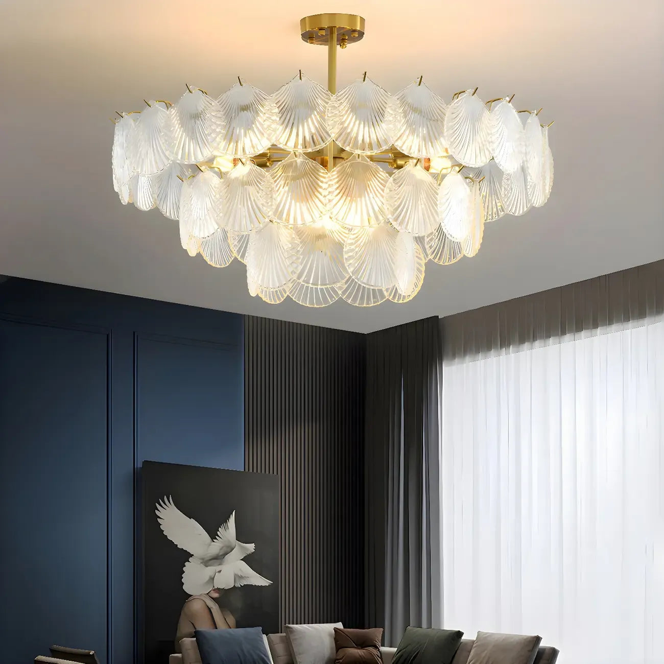 Lampadario in vetro a strati smerlato regolabile, elegante e unico, color oro